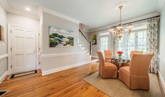 403 Meadowood Dr, Burlington, NC 27215