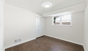 9831 SINGLETON Dr, Bethesda, MD 20817