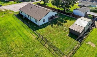 520 E 2nd St, Adrian, MO 64720