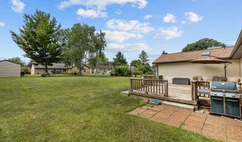 2623 W SUNNYVIEW Cir, Appleton, WI 54914