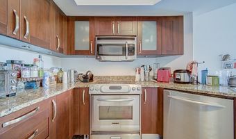 19900 E Country Club Dr 308, Aventura, FL 33180