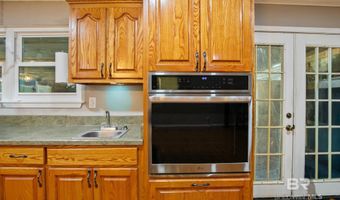 13545 Lyons Ave, Bayou La Batre, AL 36509
