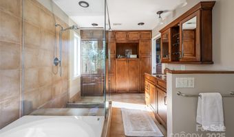 79 Horizon Hill Rd, Asheville, NC 28804