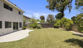 196 Mariposa Dr, Camarillo, CA 93012