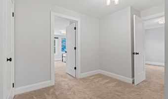 2050 Camelot Rd, Ann Arbor, MI 48104
