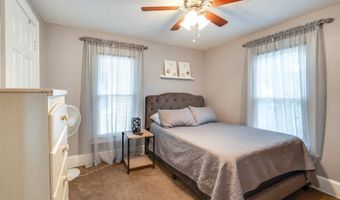 77 Devonshire Dr, Akron, OH 44312