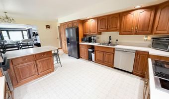 726 N Jackson St, Auburn, IN 46706