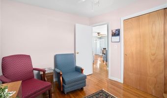 7 Restmere Ter, Middletown, RI 02842