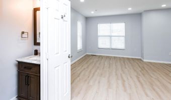 5016 IVORY WALTERS Ln SE, Washington, DC 20019