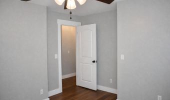 702 Center Dr W, Beaufort, SC 29902