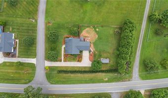 108 Camden Ct, Advance, NC 27006