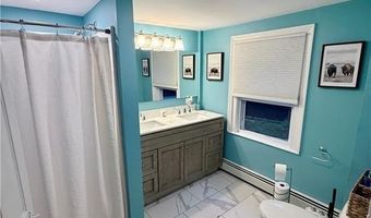 35 High St, Burrillville, RI 02859
