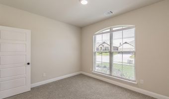 213 Navajo Trl, Alvarado, TX 76009