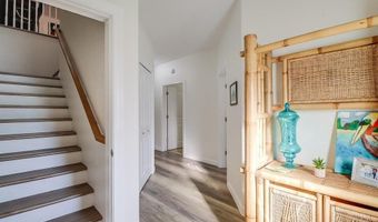 13 Chantilly Ter, Bay St. Louis, MS 39520