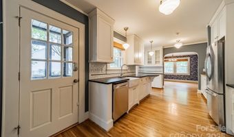2400 Commonwealth Ave, Charlotte, NC 28205