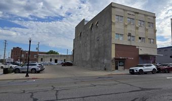 105 N 4th St, Beatrice, NE 68310