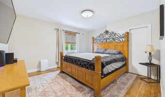 38 Mary Carroll St, Auburn, ME 04210
