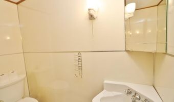 2 W Broadway, Bangor, ME 04401