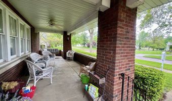 229 E Jefferson St, Arcola, IL 61910