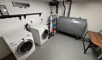 112 Ambler Rd, Bristol, CT 06010