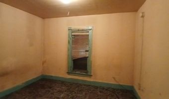 12 Pleasant St, Barre, VT 05641