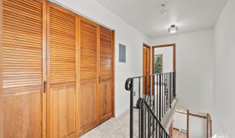 424 E Manor Ave, Anchorage, AK 99501