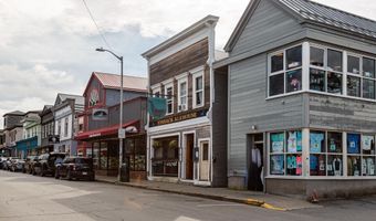 30 Cottage St, Bar Harbor, ME 04609