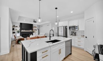 1403 19th St SE, Altoona, IA 50009