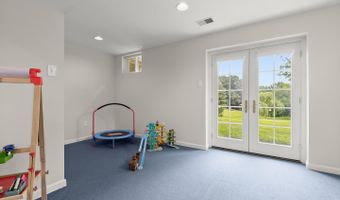 16 FARM RIDGE Ct, Baldwin, MD 21013