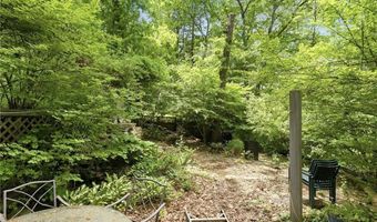 25 Pineland St, North Kingstown, RI 02852