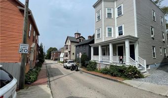 46 William St 2, Newport, RI 02840