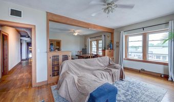 107 E 7th Ave, Arkansas City, KS 67005