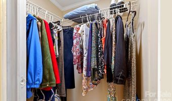 298 Wolf Xing, Bakersville, NC 28705