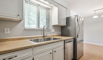 14 Angela Ct, Beech Grove, IN 46107