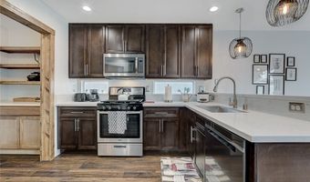 8208 Ogee Dr, Las Vegas, NV 89145