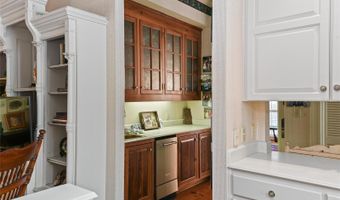 1233 GOLDEN Ln, Orlando, FL 32804