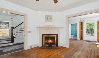 22 Ledgelawn Ave, Bar Harbor, ME 04609