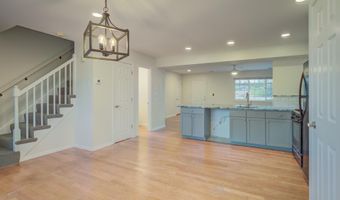 5210 MARIS Ave, Alexandria, VA 22304