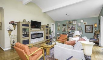 1751 Clubview Dr, Alexander City, AL 35010