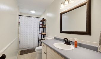 229 NW Arlan Dr, Ankeny, IA 50023