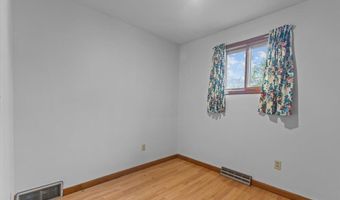 173 Tracy Dr, Burlington, VT 05408