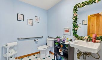 123 S Main St, Athol, MA 01331