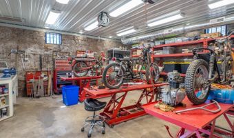105 Couch St, Alton, MO 65606