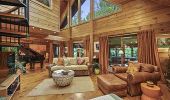 236 Surriner Rd, Becket, MA 01223