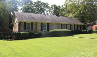 7017 Knightswood Dr, Charlotte, NC 28226