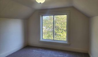 206 E 9th St, Atlantic, IA 50022