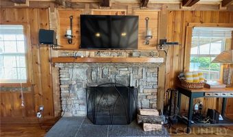 184 Dutch Treat Rd, Banner Elk, NC 28604