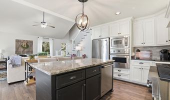 89 SUMMER PLACE Ln, Arley, AL 35541