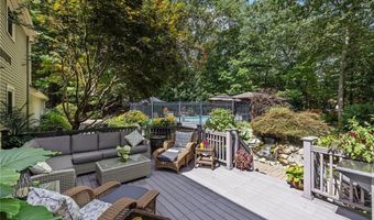 8 Princess Pine Rd, Lincoln, RI 02865