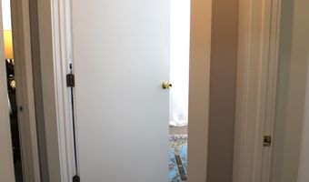 7 Grove St, Auburn, ME 04210